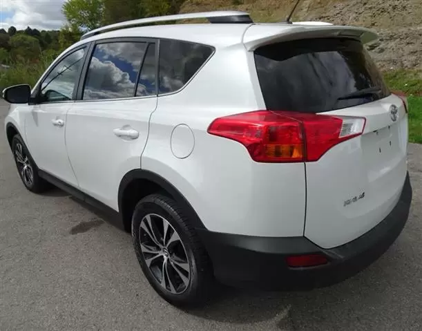 $9900 : 2015 Toyota Rav4 Límites SUV image 7