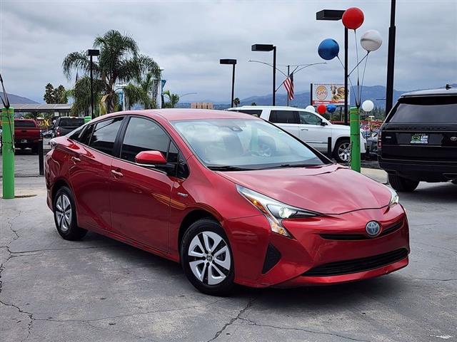 $19695 : 2017 Prius image 2