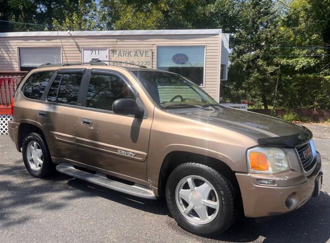 $4495 : 2002 GMC Envoy SLE image 3