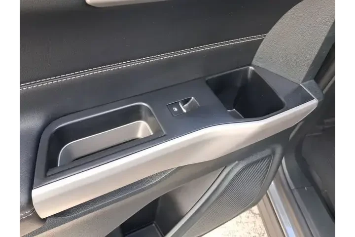 $30990 : Ford Explorer 2024 XLT 4dr S image 10