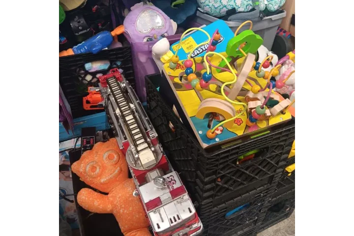 $1 : COA’s EPIC Garage Sale Fundrai image 1