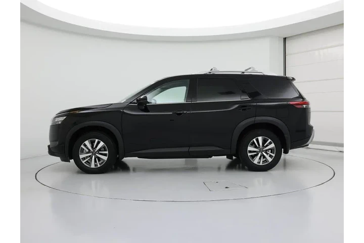 $37998 : Nissan Pathfinder 2025 AWD S image 3