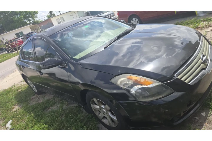 $1900 : 🚗2010 Nissan Altima, 🚗CASH🔥 image 1