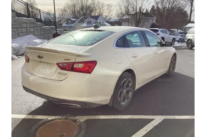 $13303 : Chevrolet Malibu 2019 RS 4dr image 7