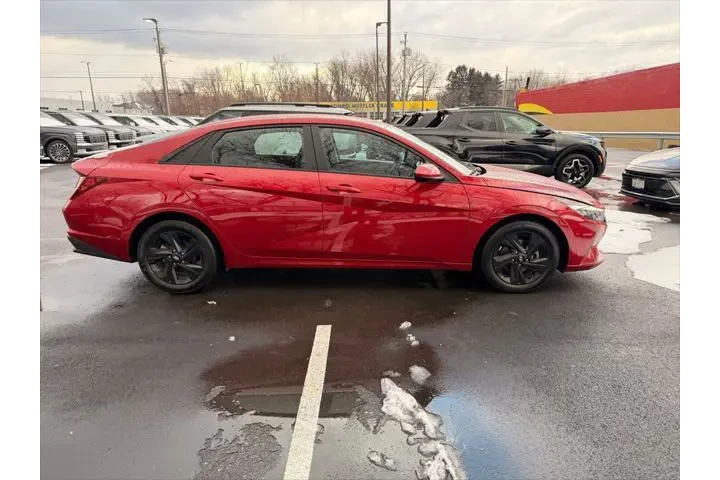 $19500 : Hyundai ELANTRA 2023 SEL 4dr image 2