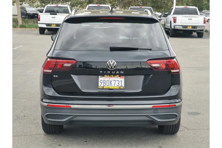 $21500 : Volkswagen Tiguan 2022 SE 4d image 5