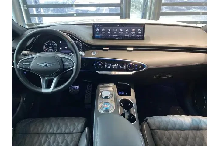 $60 : Genesis GV70 2025 AWD 3.5T S image 8