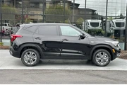 $24947 : Kia Seltos 2025 AWD LX 4dr S thumbnail