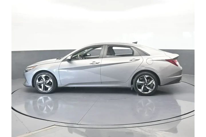 $16527 : Hyundai ELANTRA 2023 SEL 4dr image 3