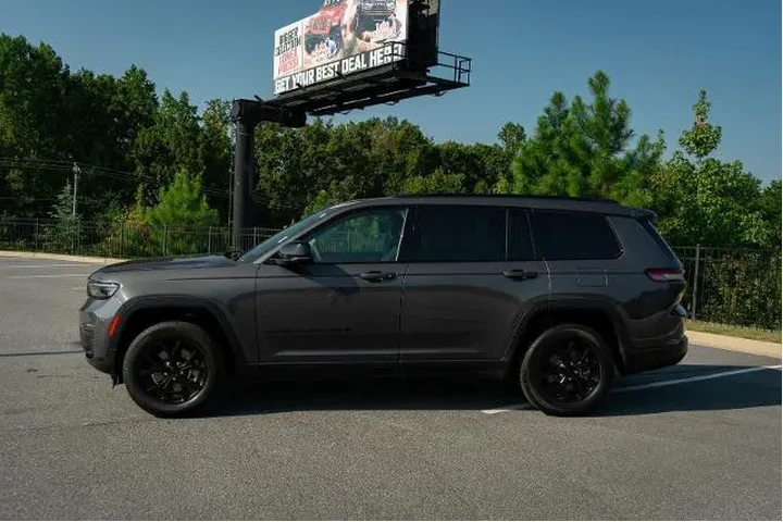 $34358 : Jeep Grand Cherokee L 2024 4 image 5