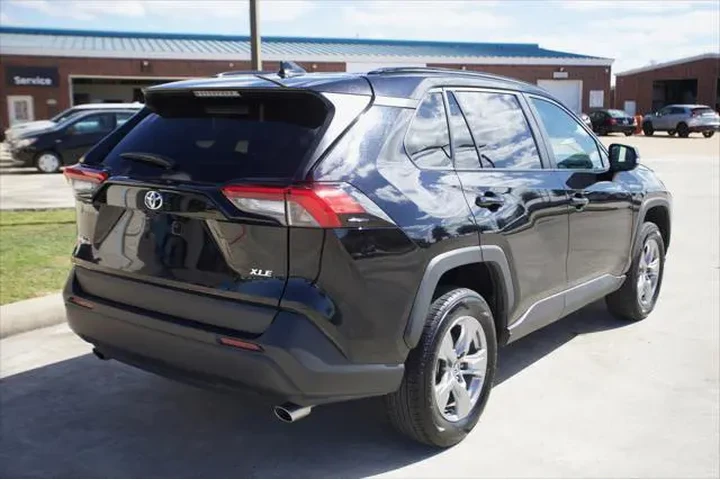 $26995 : Toyota RAV4 2023 XLE 4dr SUV image 6