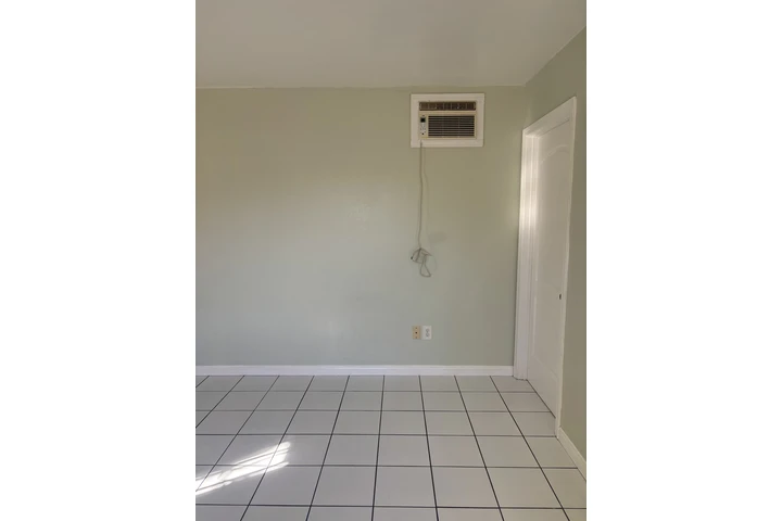 $1400 : Estudio de renta image 8
