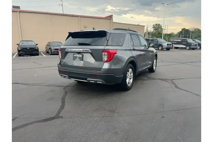 $27988 : Ford Explorer 2023 XLT 4dr S image 9