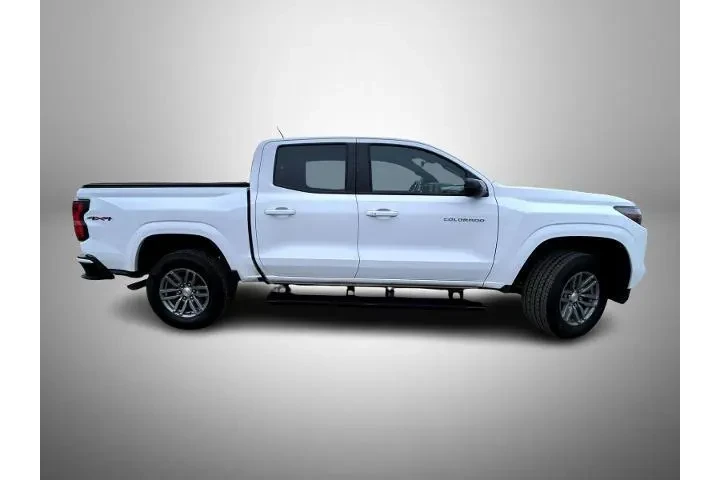 $35495 : Chevrolet Colorado 2024 4x4 image 4