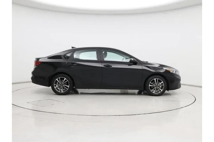 $18998 : Kia Forte 2024 LXS 4dr Sedan image 7