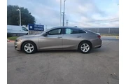 $16497 : Chevrolet Malibu 2022 LS 4dr thumbnail