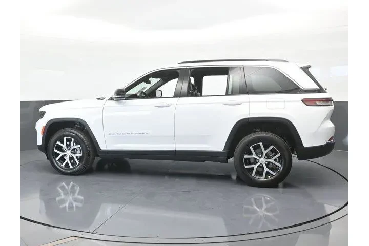 $34989 : Jeep Grand Cherokee 2025 4x2 image 3
