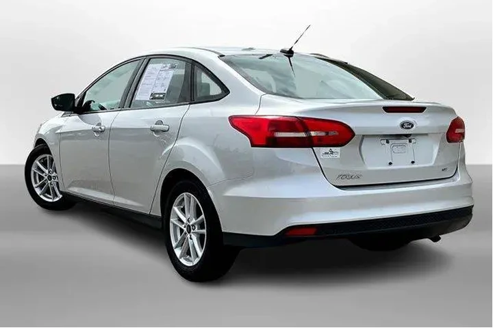 $14491 : Ford Focus 2018 SE 4dr Sedan image 10