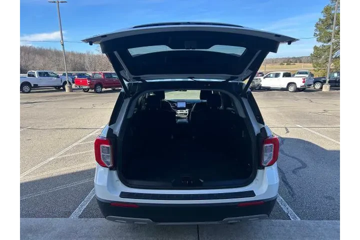 $33995 : Ford Explorer 2022 AWD XLT 4 image 9