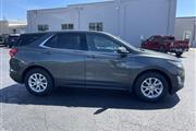 $19250 : 2020 Equinox LT w/2FL SUV I-4 thumbnail