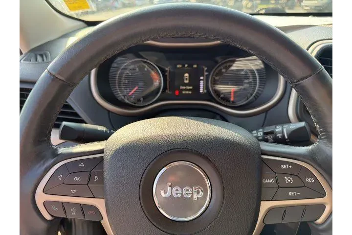 $13992 : Jeep Cherokee 2016 Latitude image 9