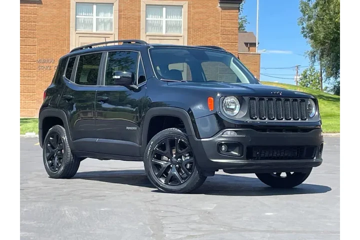 $8400 : 2018 Renegade Altitude image 2