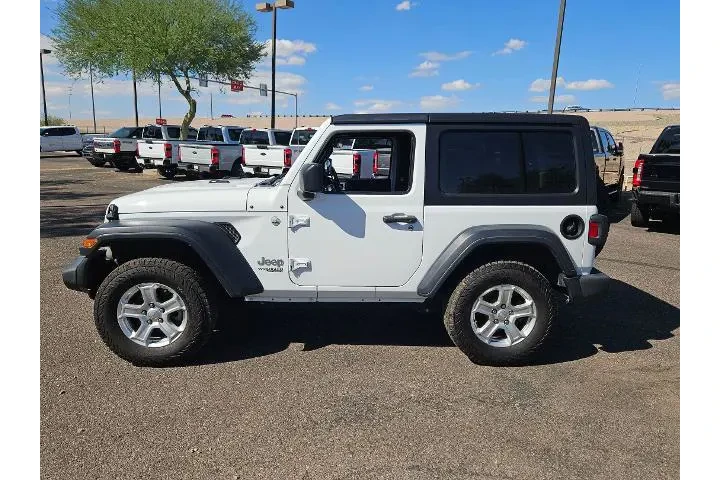 $25990 : Jeep Wrangler 2020 4x4 Sport image 9