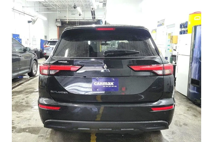 $23998 : Mitsubishi Outlander 2024 ES image 6