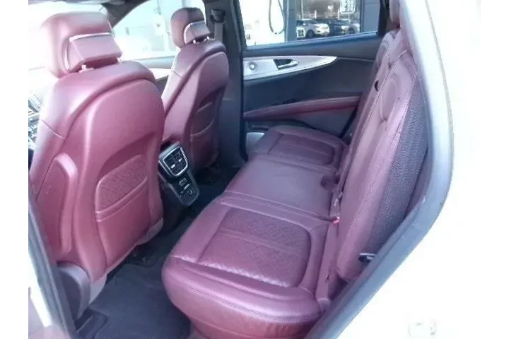 $28880 : Lincoln Nautilus 2019 AWD Bl image 7