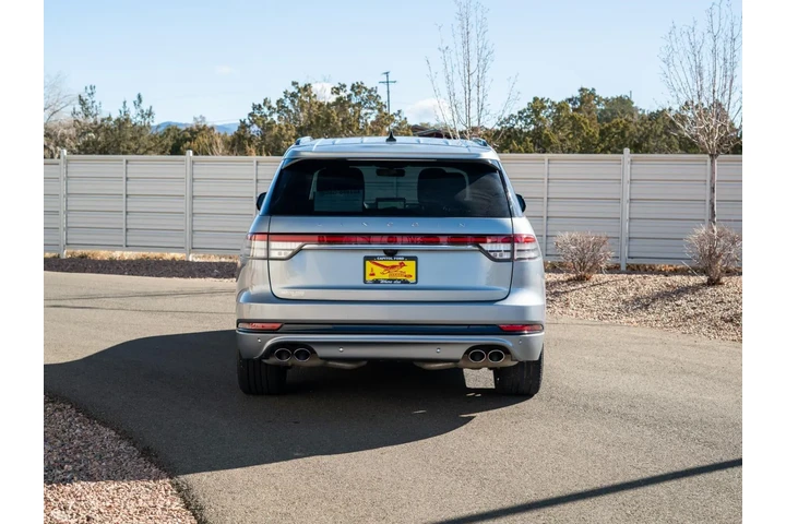 $61995 : 2024 Aviator Reserve image 7