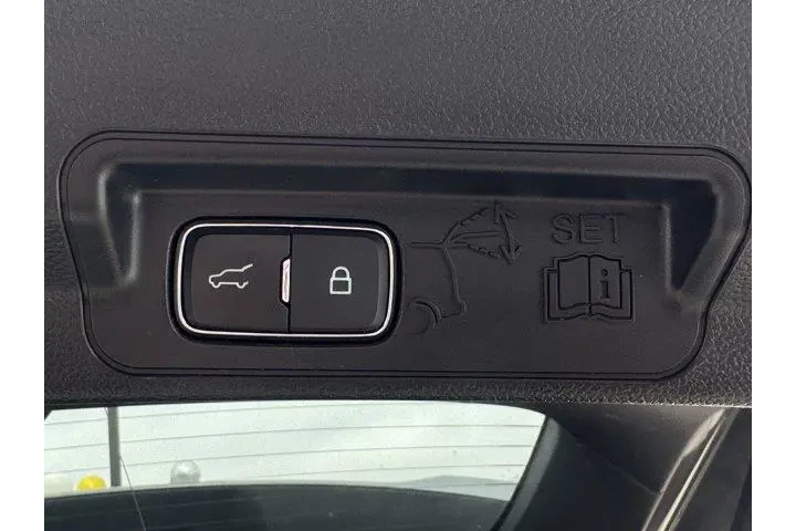 $31839 : Ford Explorer 2023 XLT 4dr S image 10