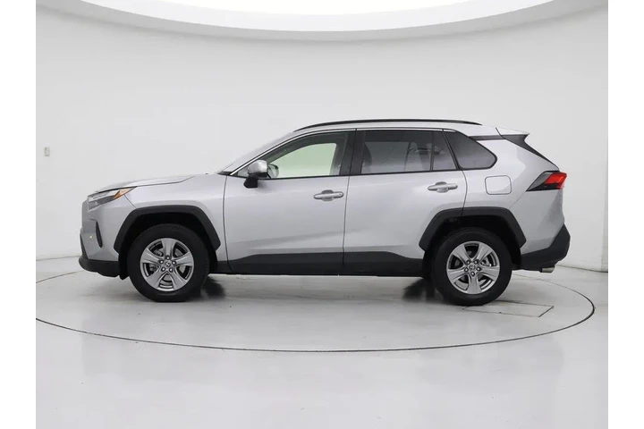 $25998 : Toyota RAV4 2023 XLE 4dr SUV image 3