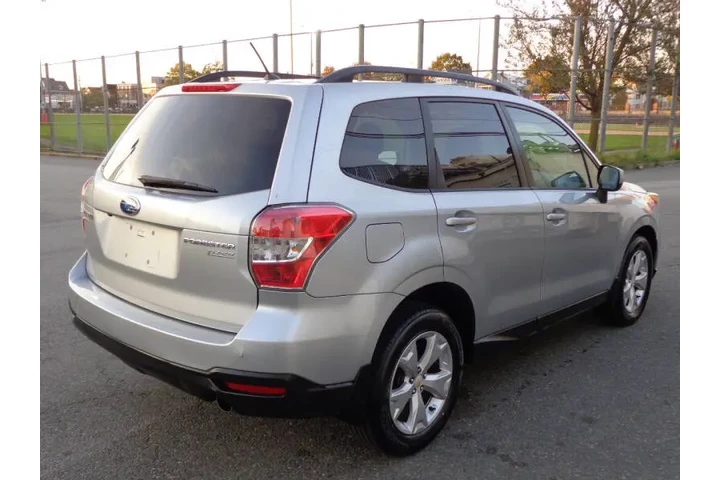 $8950 : 2015 Forester 2.5i Premium image 4