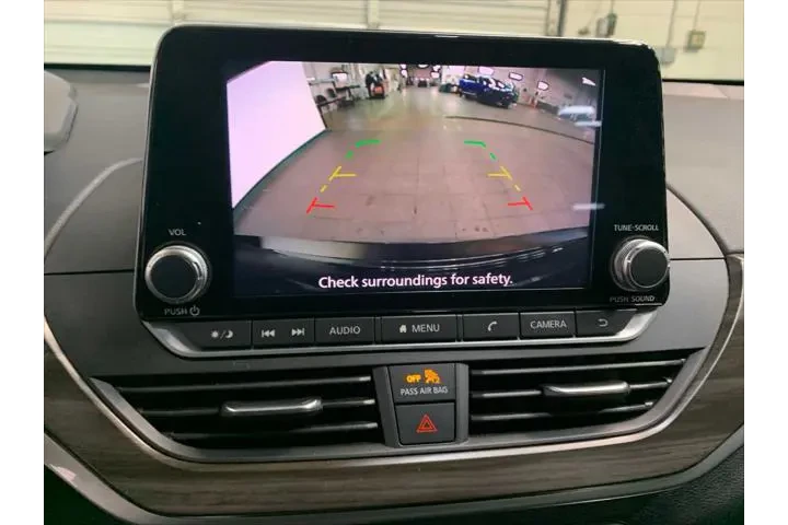 $22989 : Nissan Altima 2023 2.5 SV 4d image 6