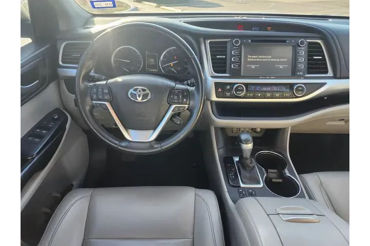 $22998 : Toyota Highlander 2019 SE 4d image 9