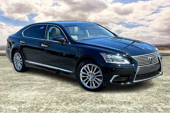 $31399 : Lexus LS 600h L 2015 AWD Hyb image 1