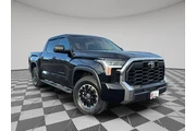2023 Tundra SR5 en Madison