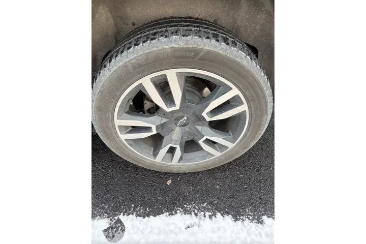 $28691 : Chevrolet Suburban 2019 4x4 image 7