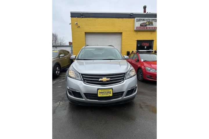 $10999 : 2017 Traverse LT image 5