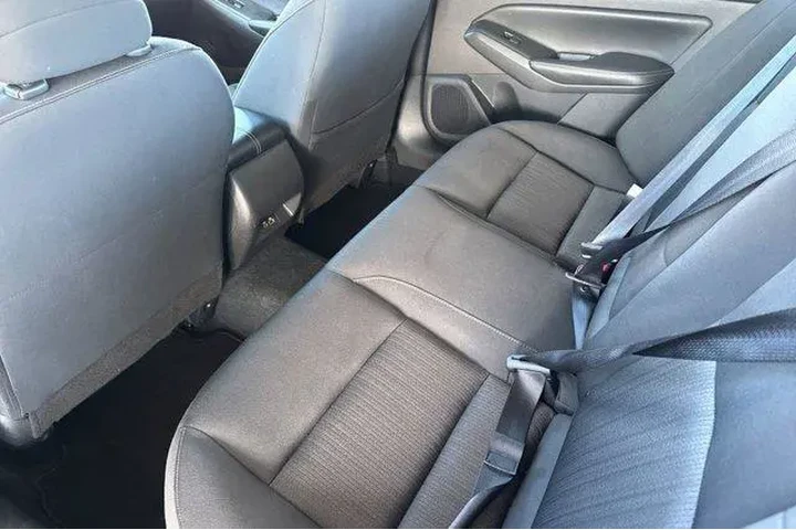 $16921 : Nissan Altima 2024 2.5 SV 4d image 6