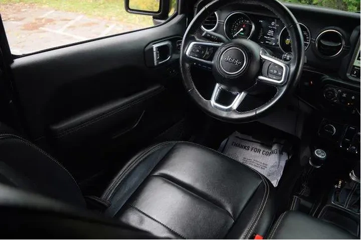 $30000 : Jeep Wrangler 2023 4x4 Sahar image 2