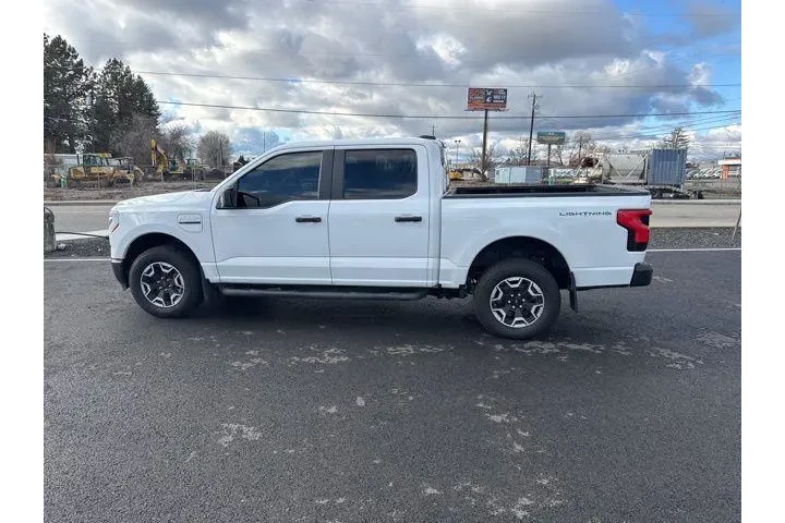 $38489 : Ford F-150 Lightning 2023 AW image 8