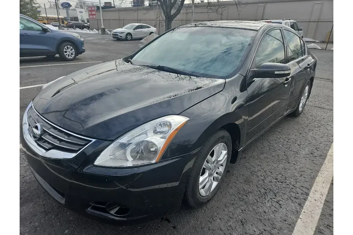 $4949 : Nissan Altima 2012 2.5 4dr S image 3