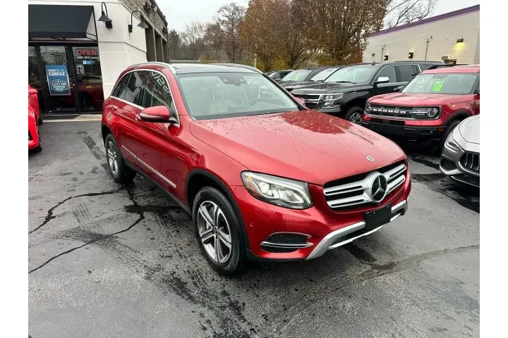$21995 : 2019 GLC image 4