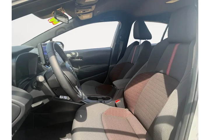 $26998 : Toyota Corolla 2026 SE 4dr S image 9