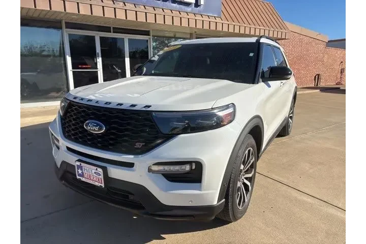 $28995 : Ford Explorer 2021 AWD ST 4d image 2