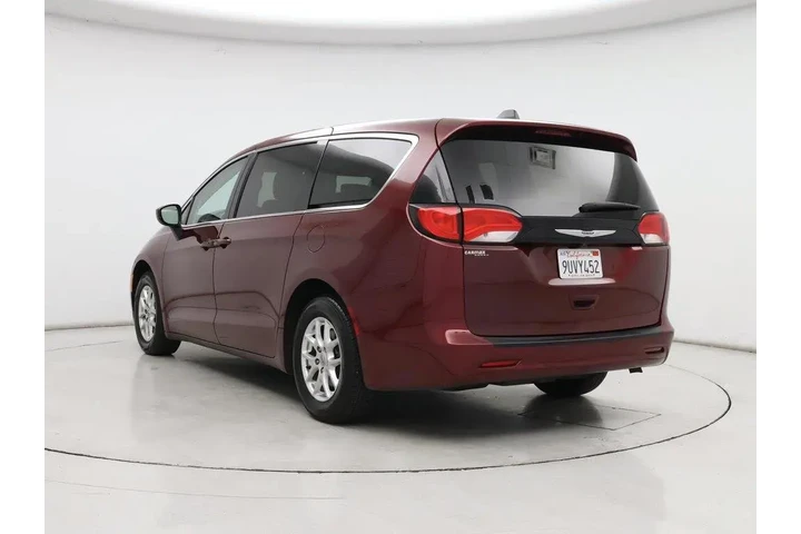 $19998 : Chrysler Voyager 2022 LX 4dr image 2