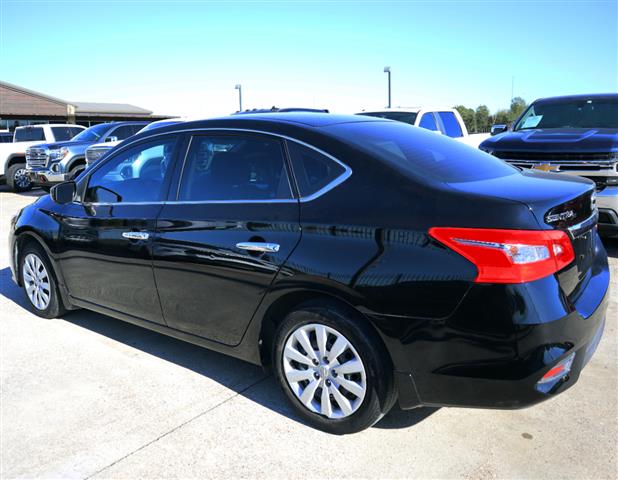 2019 Sentra S CVT image 2