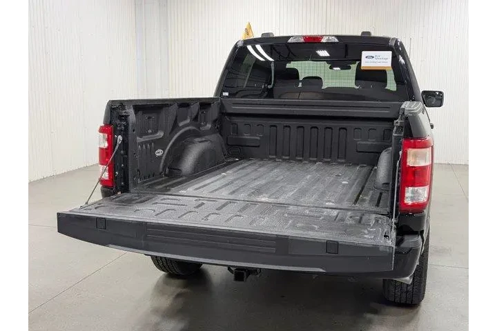 $36339 : Ford F-150 2023 4x4 XL 4dr S image 7