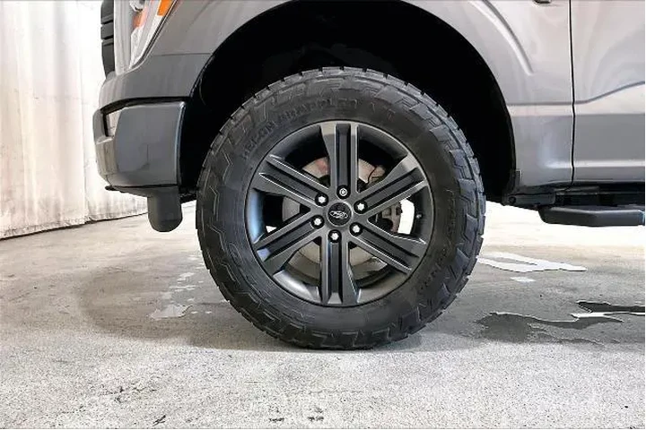 $28531 : Ford F-150 2021 4x4 XLT 4dr image 5